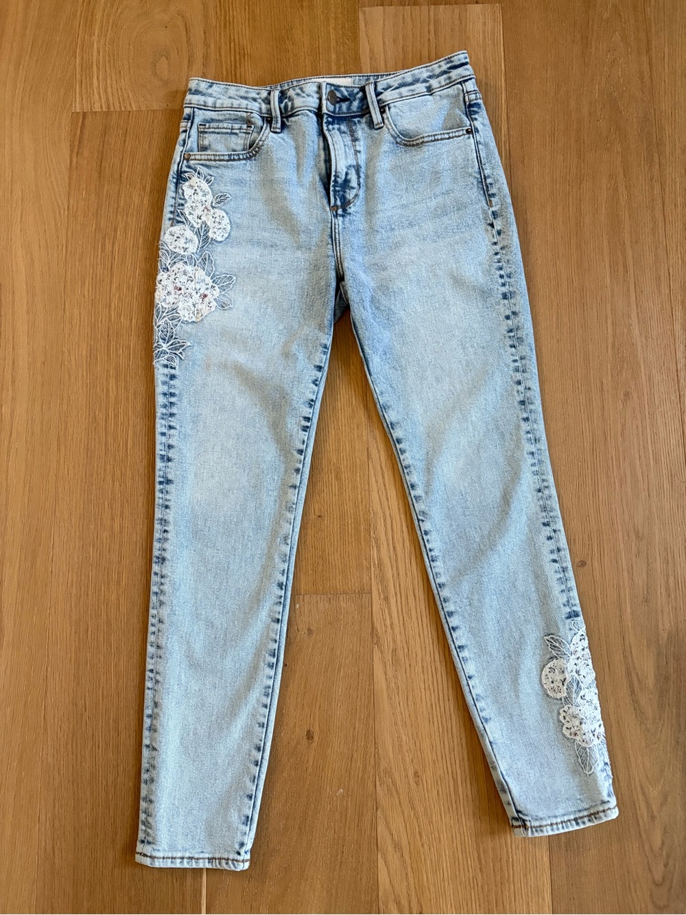 DRIFTWOOD Light Blue Straight-Leg Jeans with White Floral Appliqué